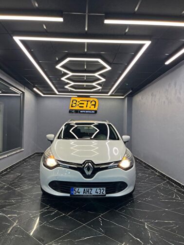 RENAULT CLIO SPORT TOURER