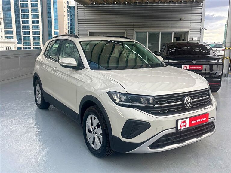 VOLKSWAGEN T-CROSS