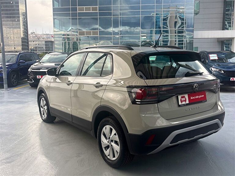 VOLKSWAGEN T-CROSS
