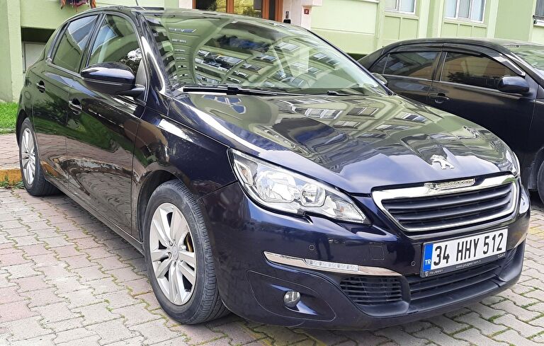 PEUGEOT 308