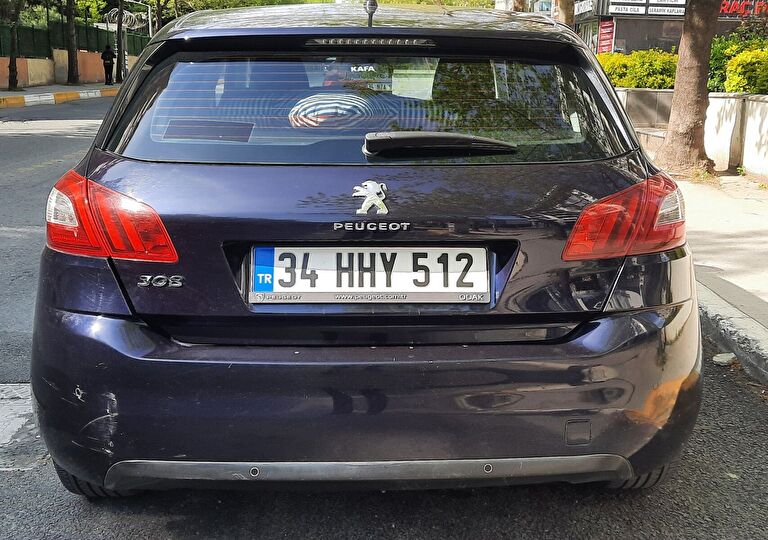 PEUGEOT 308