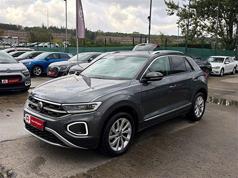 VOLKSWAGEN T-ROC