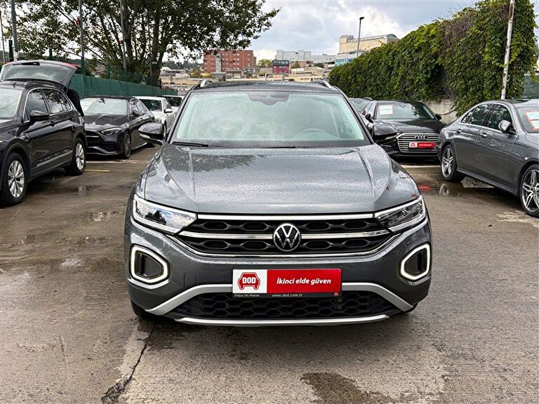 VOLKSWAGEN T-ROC