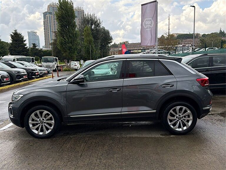 VOLKSWAGEN T-ROC