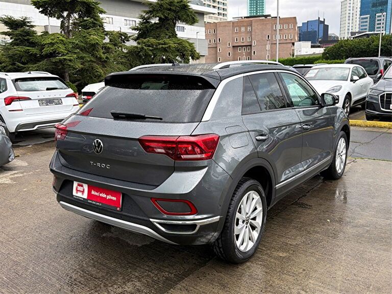 VOLKSWAGEN T-ROC