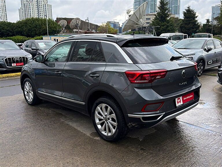 VOLKSWAGEN T-ROC