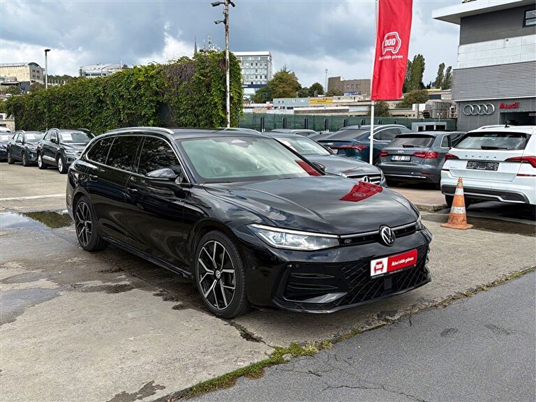 VOLKSWAGEN PASSAT