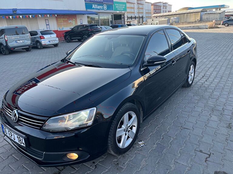 VOLKSWAGEN JETTA