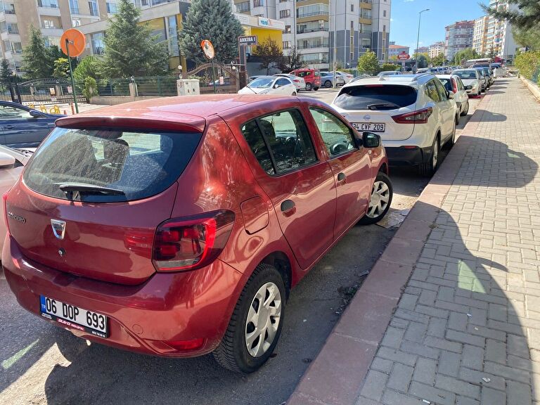 DACIA SANDERO