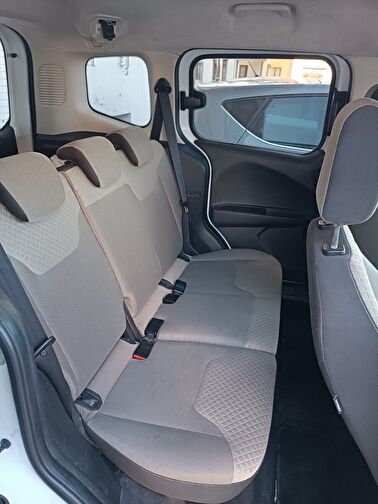 FORD TOURNEO COURIER JOURNEY