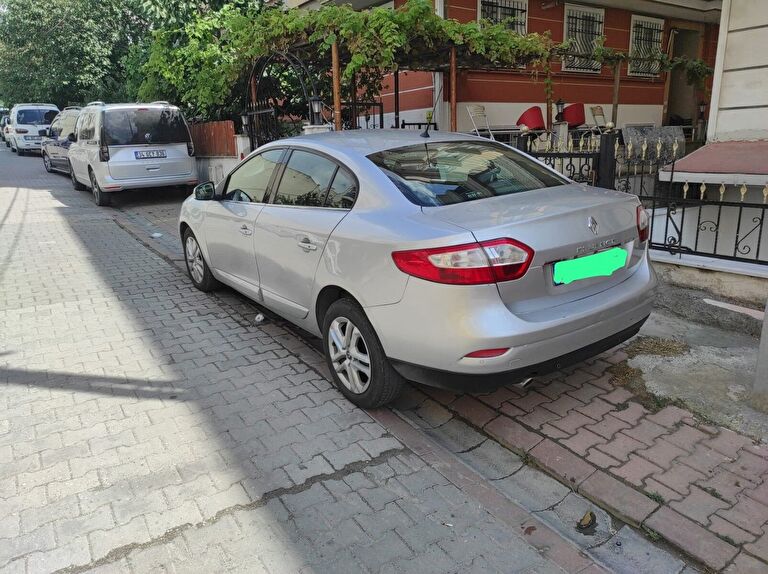 RENAULT FLUENCE
