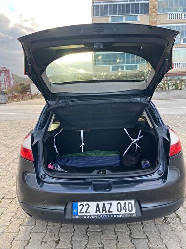 RENAULT MEGANE