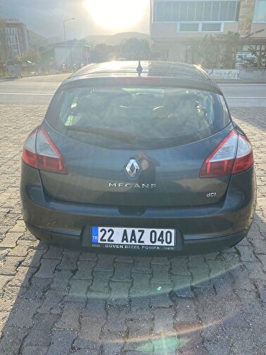 RENAULT MEGANE
