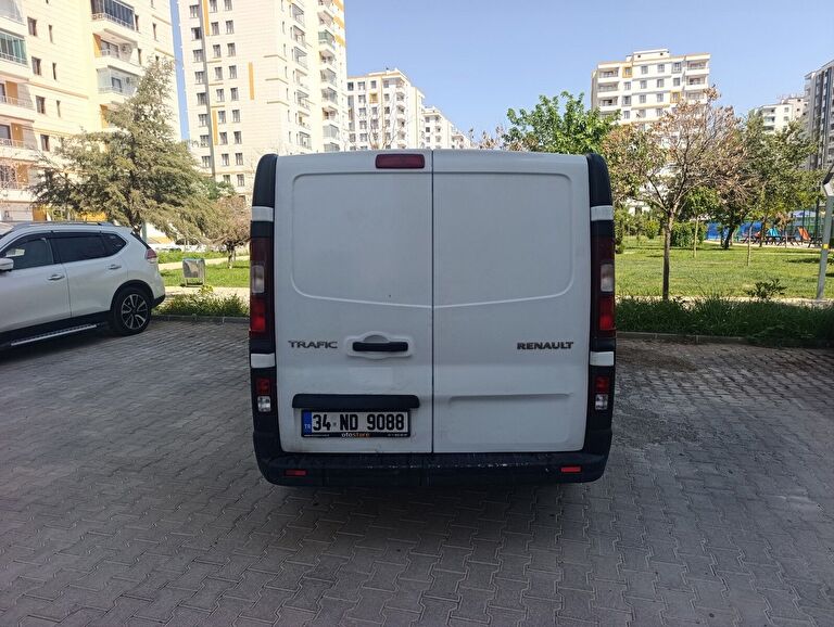 RENAULT TRAFIC