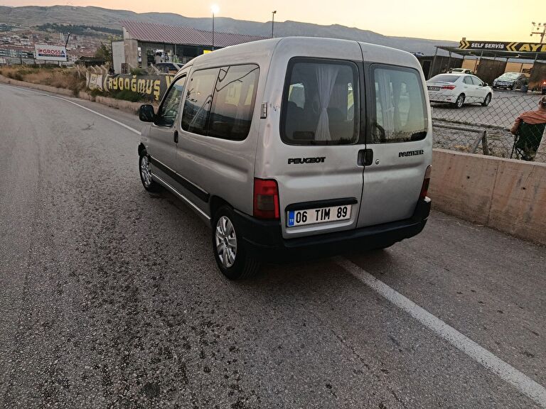 PEUGEOT PARTNER
