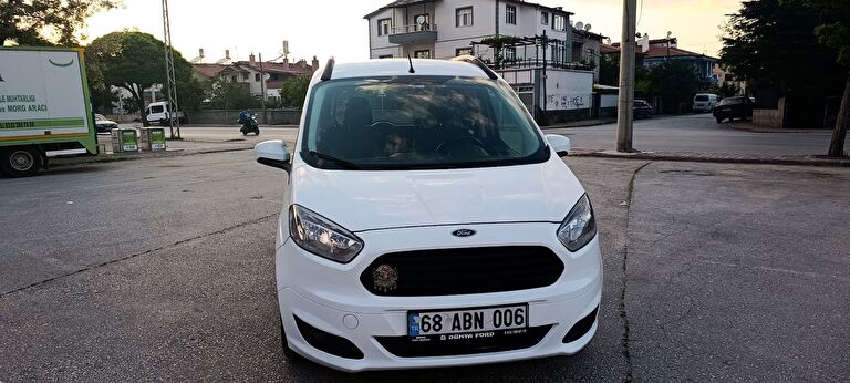 FORD TOURNEO COURIER
