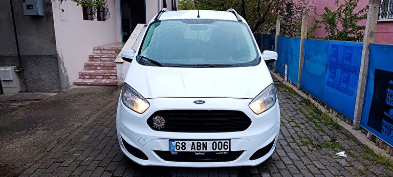 FORD TOURNEO COURIER