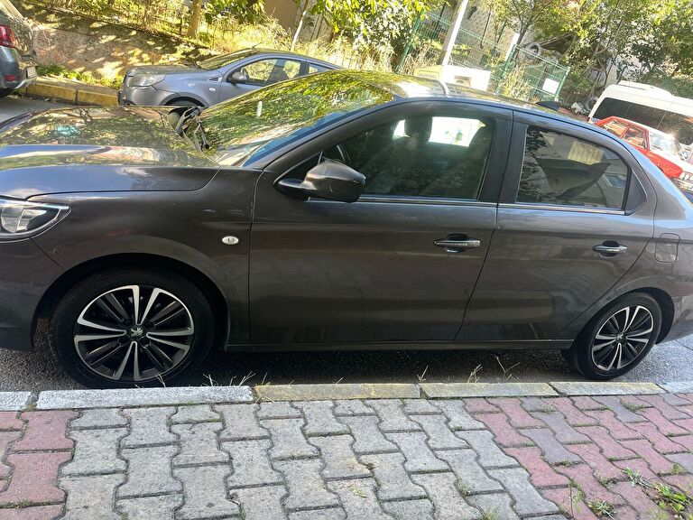 PEUGEOT 301