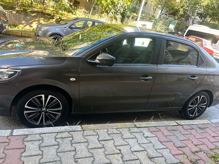 PEUGEOT 301