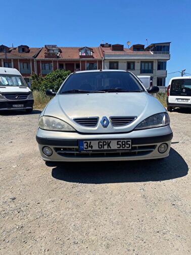 RENAULT MEGANE