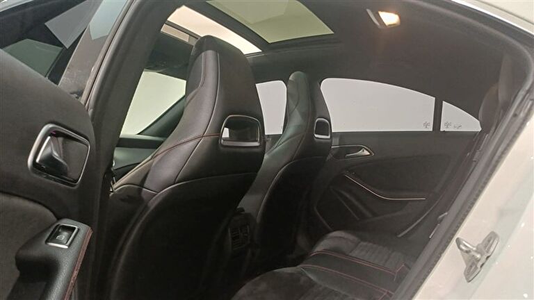 MERCEDES CLA