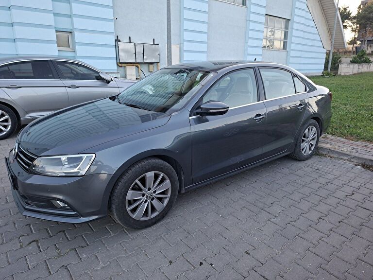 VOLKSWAGEN JETTA