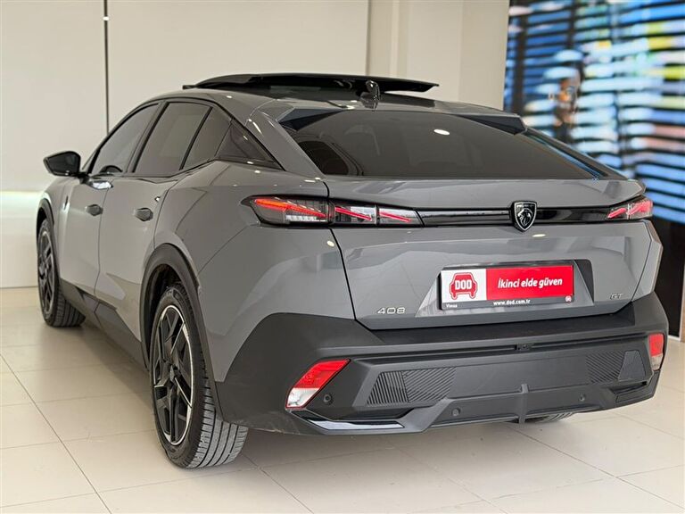 PEUGEOT 408