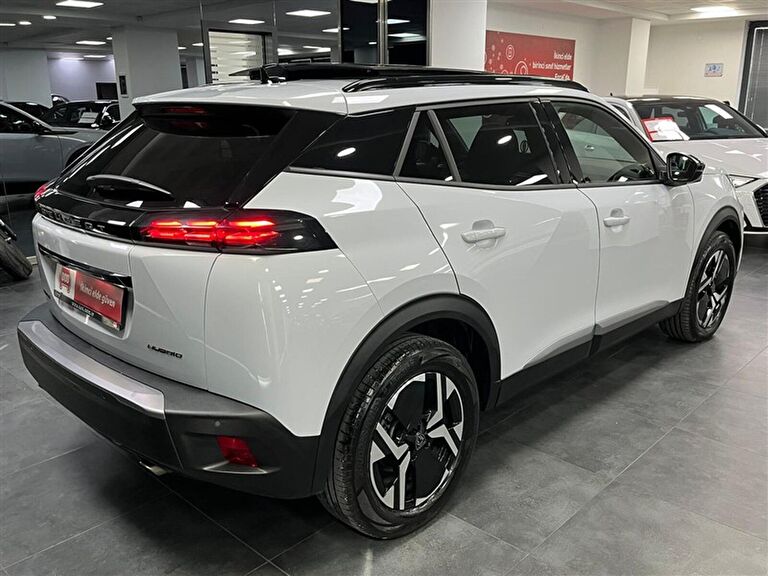 PEUGEOT 2008