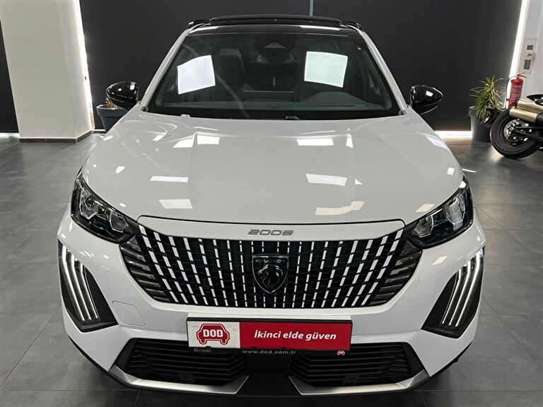 PEUGEOT 2008