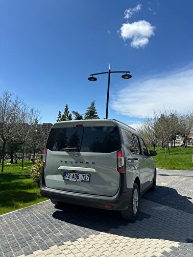 FORD TOURNEO COURIER