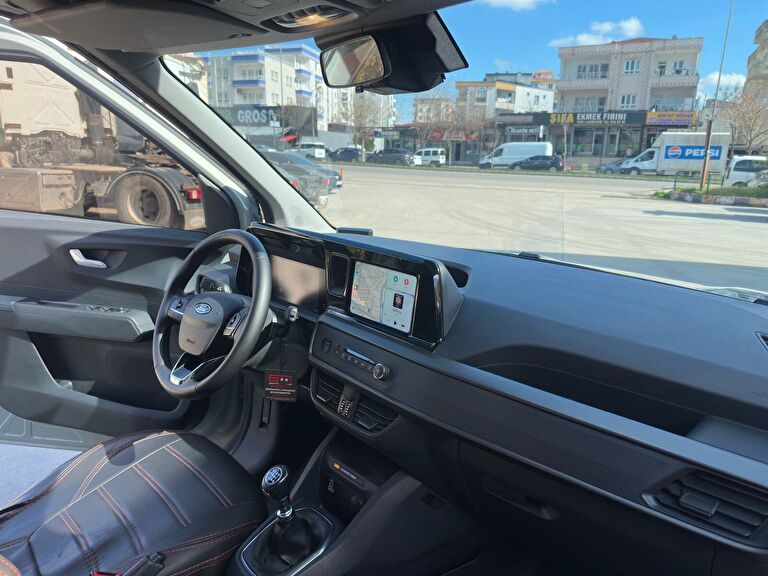 FORD TOURNEO COURIER