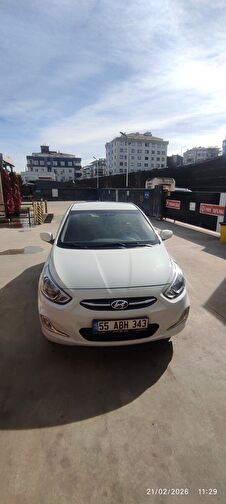HYUNDAI ACCENT BLUE