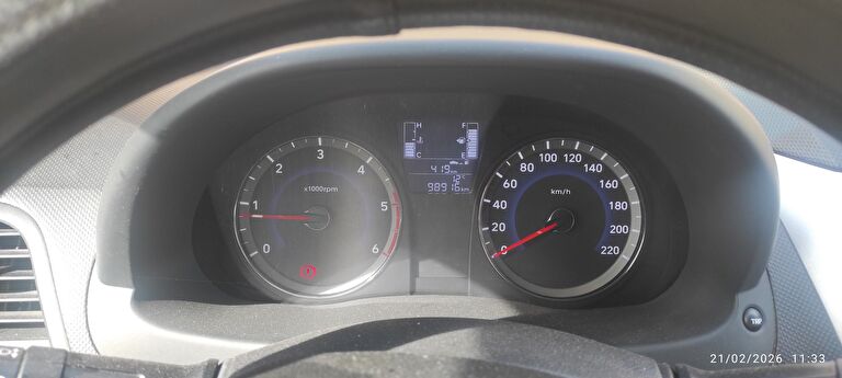 HYUNDAI ACCENT BLUE