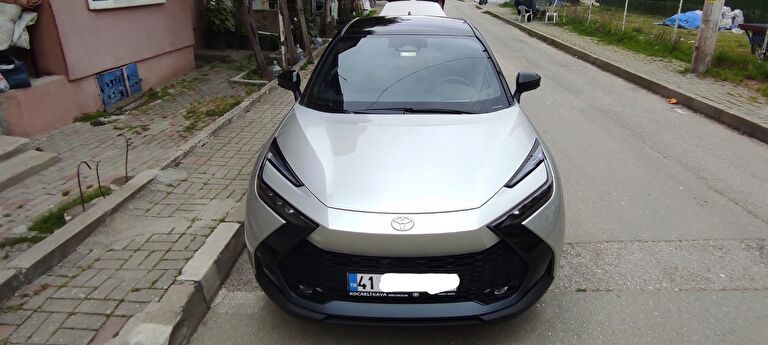 TOYOTA C-HR