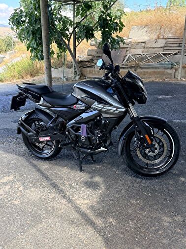 Bajaj Pulsar NS 200 ABS