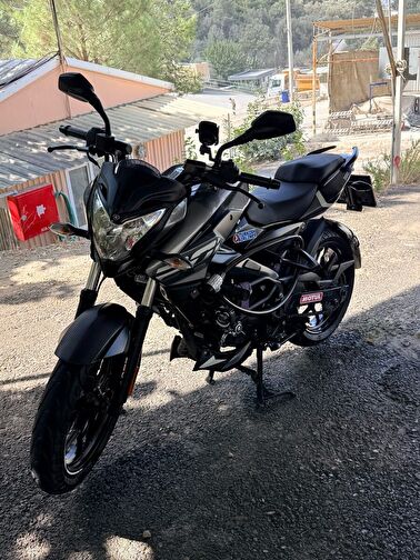 Bajaj Pulsar NS 200 ABS