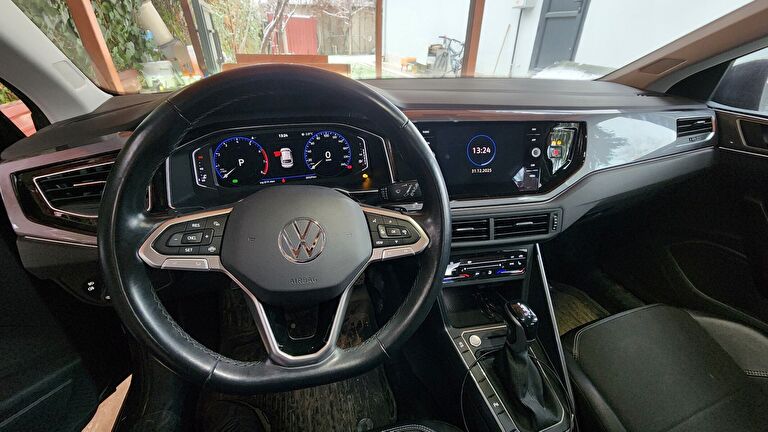 VOLKSWAGEN TAIGO
