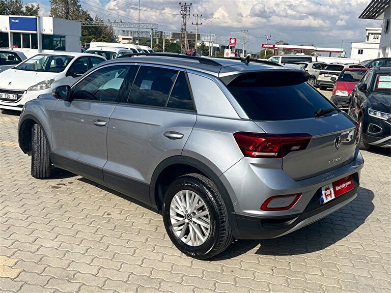 VOLKSWAGEN T-ROC