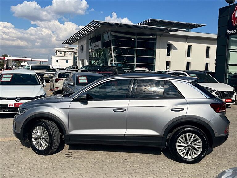 VOLKSWAGEN T-ROC