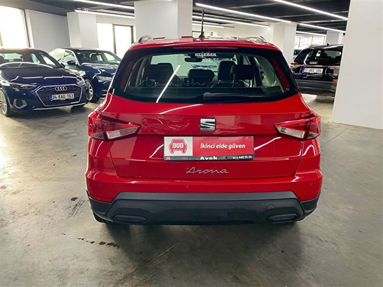 SEAT ARONA