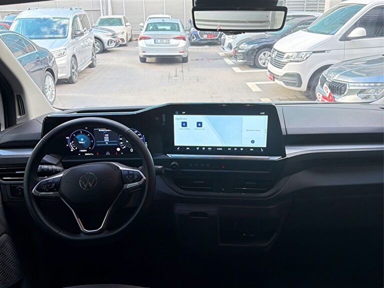 VOLKSWAGEN CARAVELLE