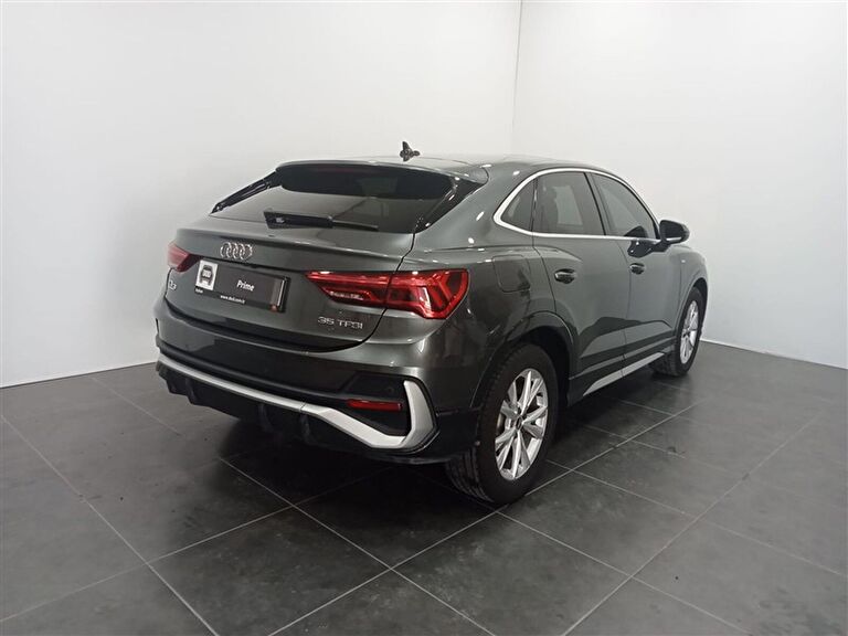 AUDI Q3 SPORTBACK