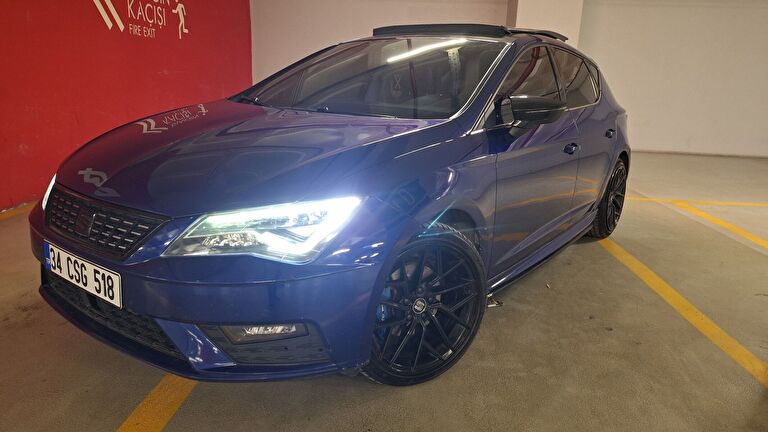 SEAT LEON