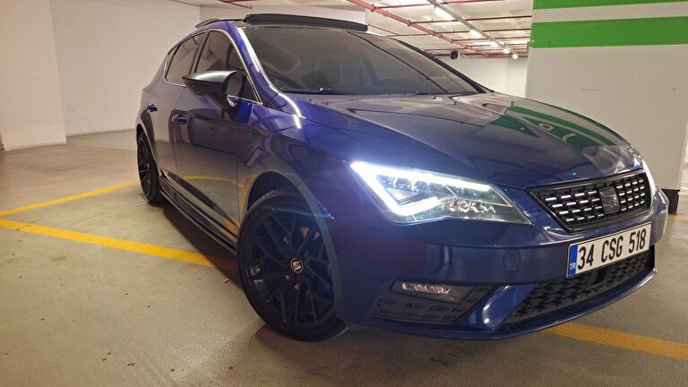 SEAT LEON
