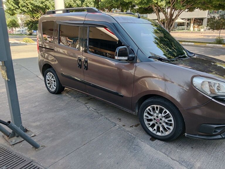 FIAT DOBLO COMBI