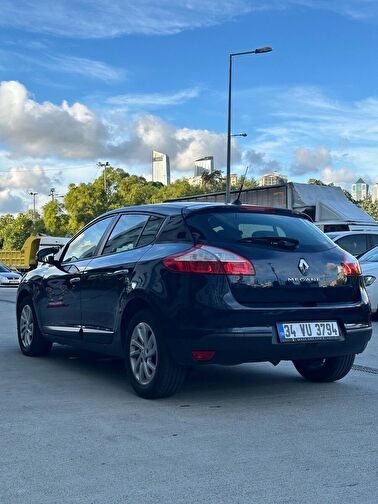 RENAULT MEGANE