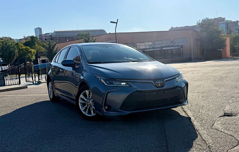 TOYOTA COROLLA