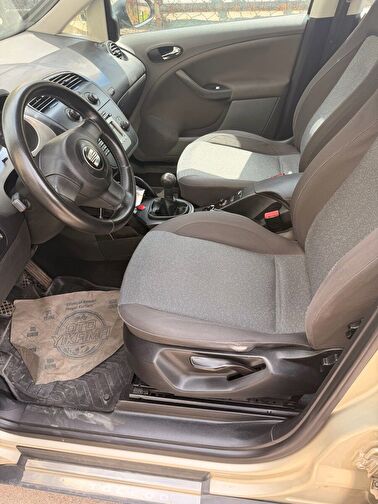 SEAT TOLEDO