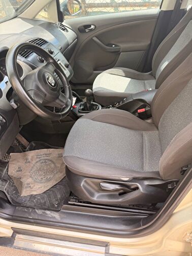 SEAT TOLEDO