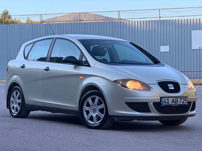 SEAT TOLEDO
